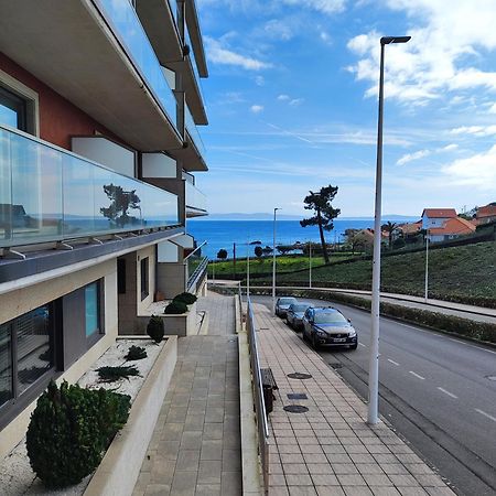 Un Rincon Con Vistas A La Ria, Playa Y Parking. Daire Ribeira Dış mekan fotoğraf